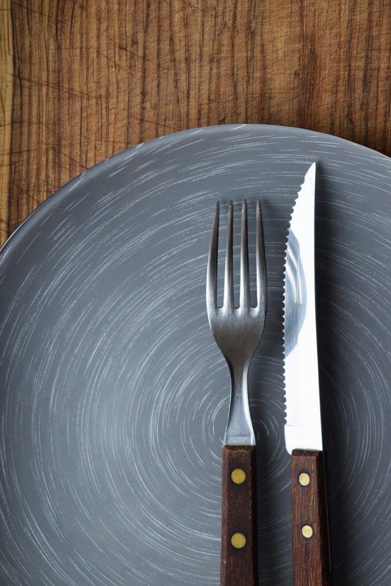 knife and fork, plate, dish
